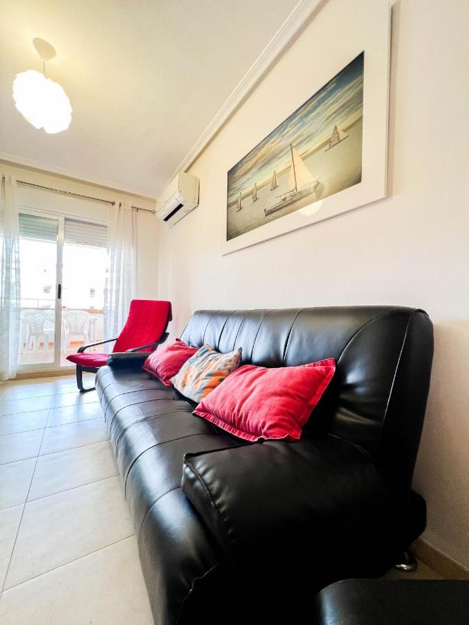 Renovated Apartment On The First Line Oropesa del Mar Esterno foto