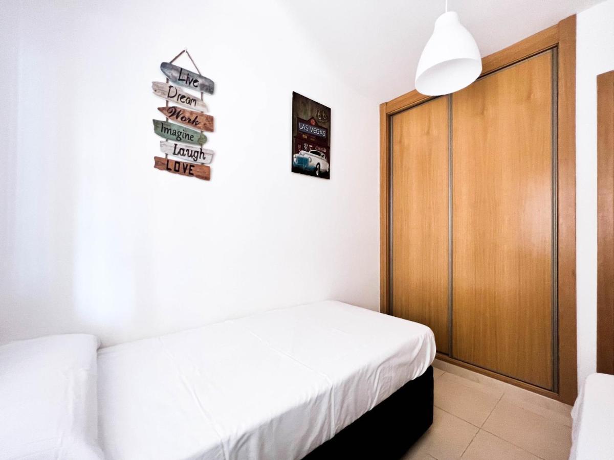 Renovated Apartment On The First Line Oropesa del Mar Esterno foto