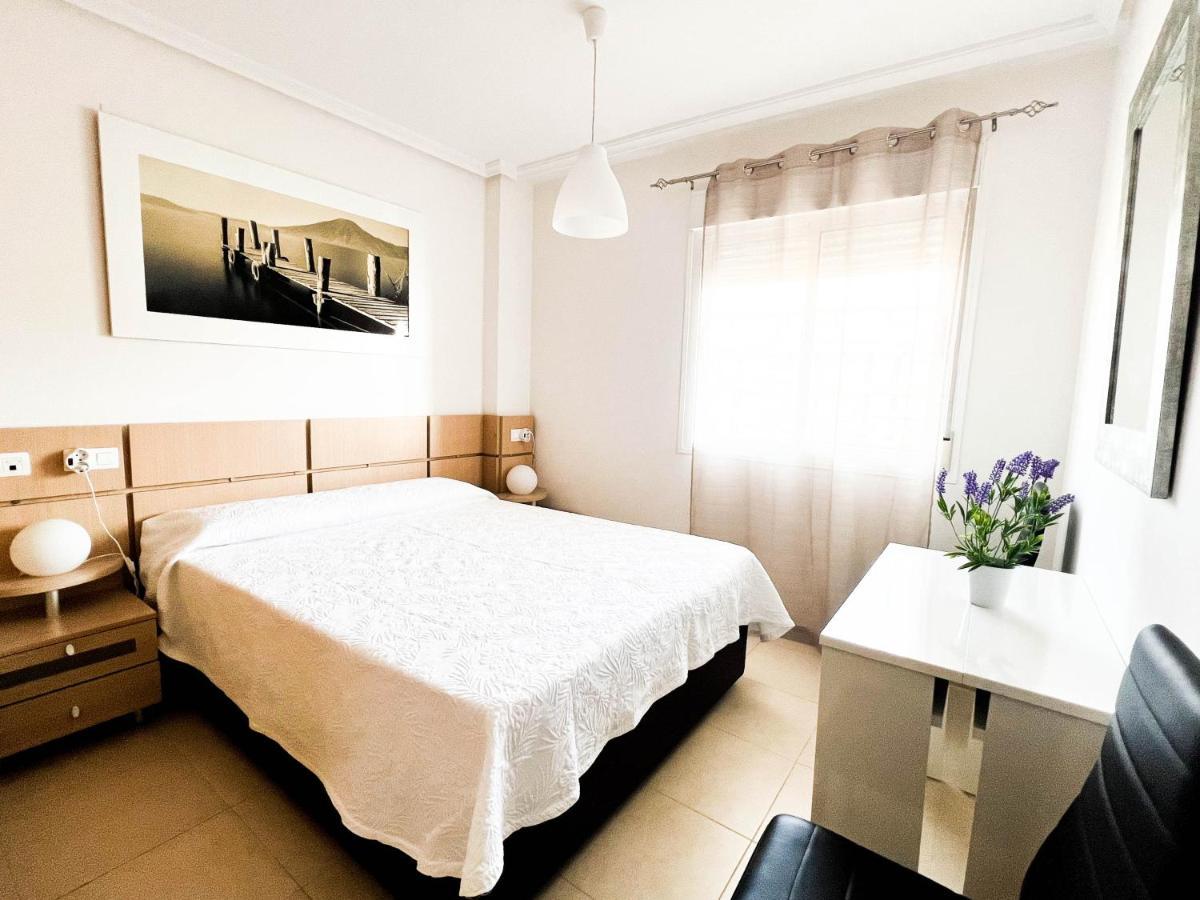 Renovated Apartment On The First Line Oropesa del Mar Esterno foto