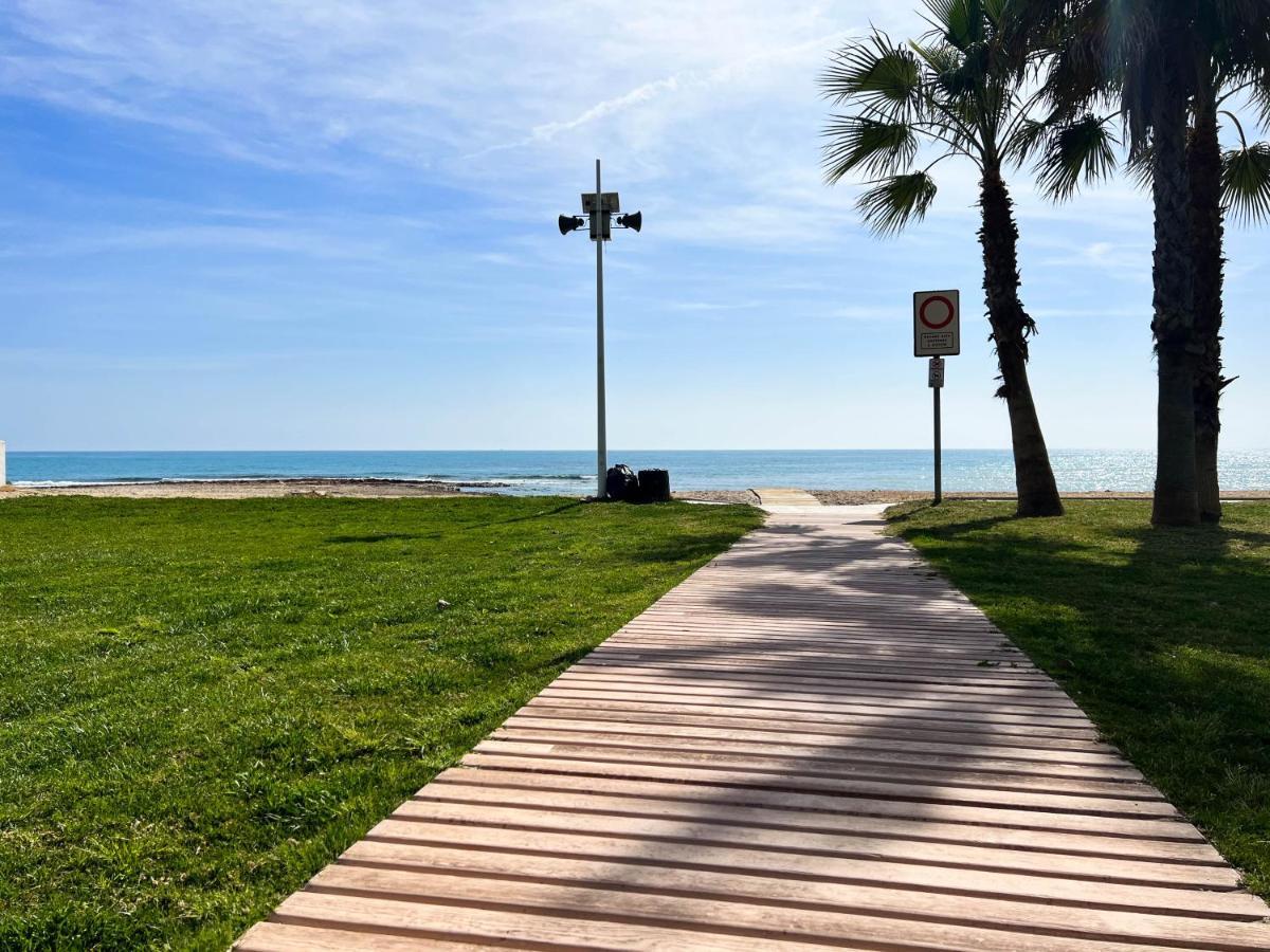 Renovated Apartment On The First Line Oropesa del Mar Esterno foto