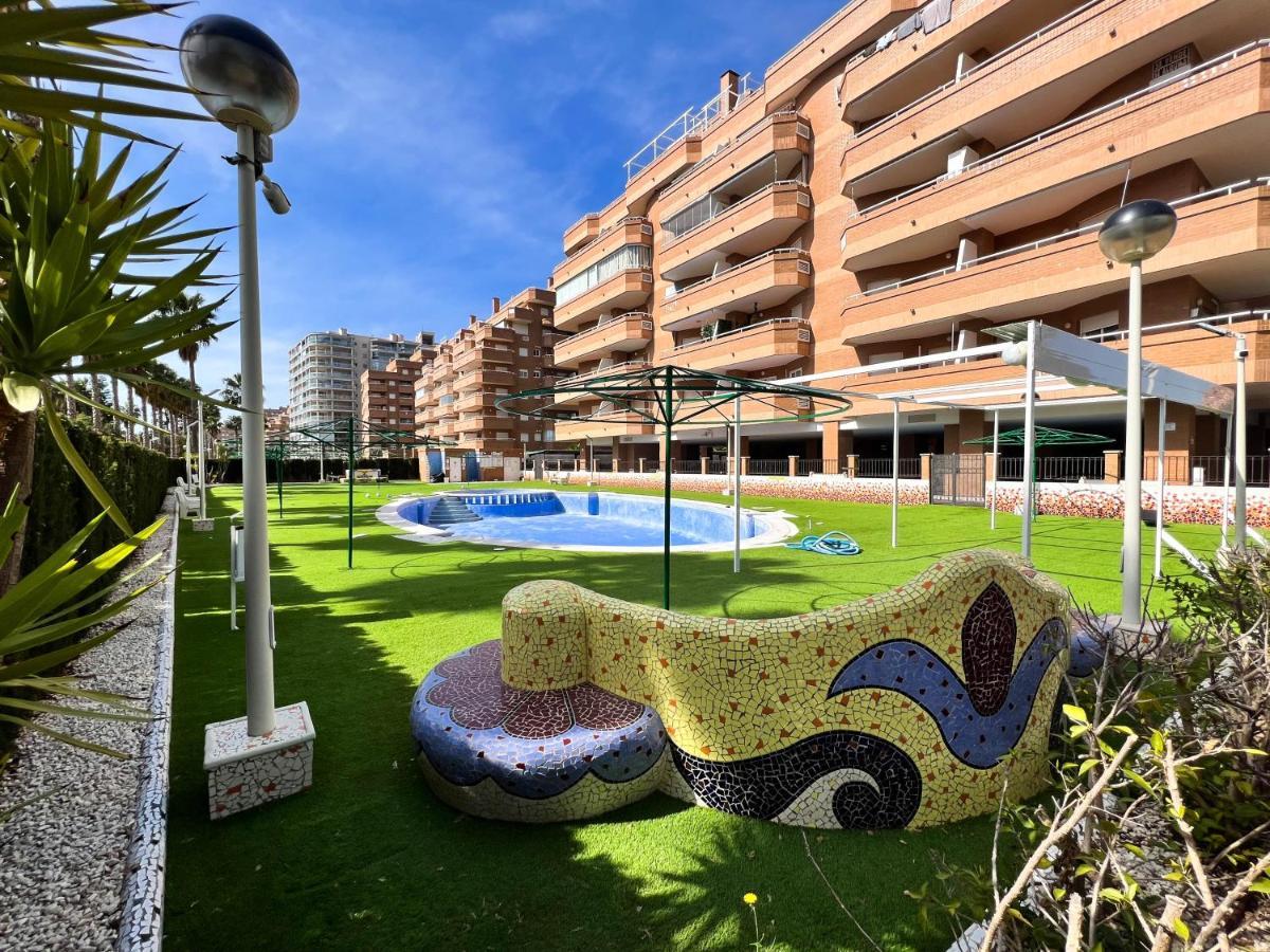 Renovated Apartment On The First Line Oropesa del Mar Esterno foto